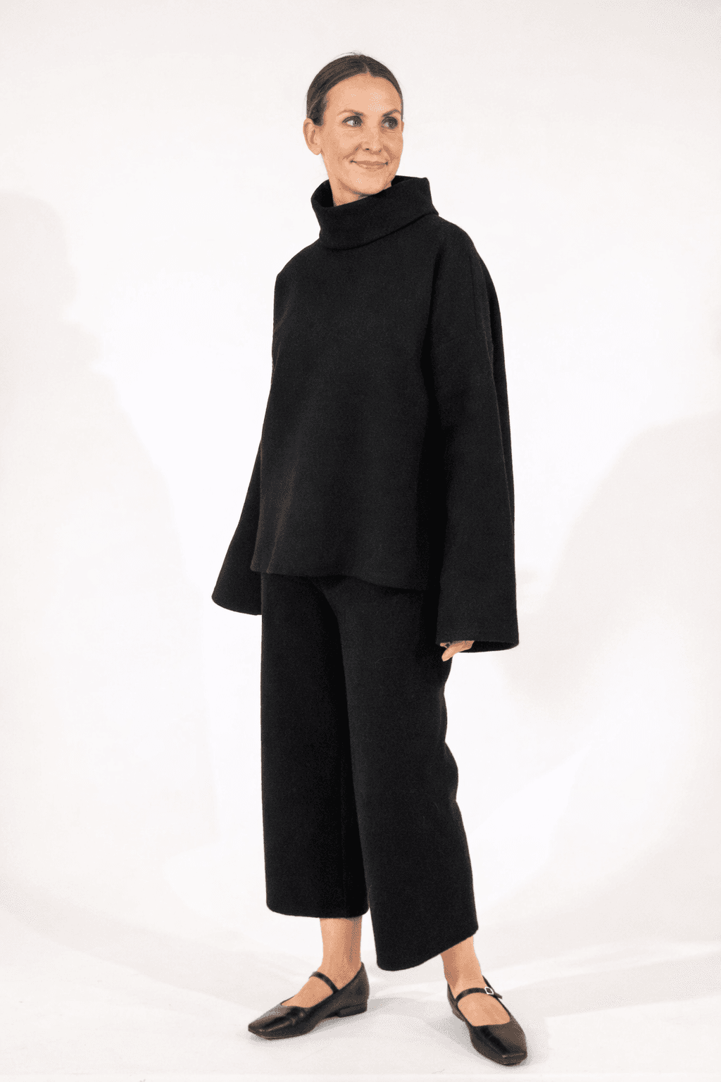 Store product reference: SELMA sweater in boiled wool, Coal.